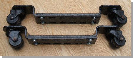 adjustable-safety-brackets-with-castors.jpg - 36167 Bytes
